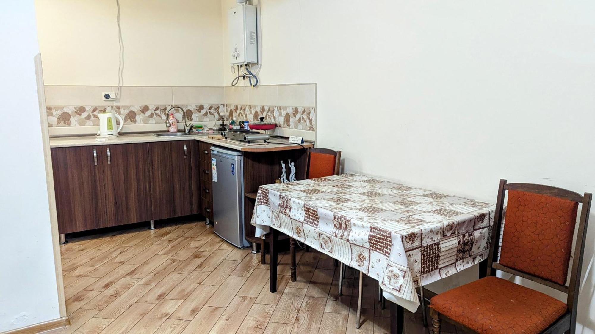 Green Corner Apartment Tbilisi Bagian luar foto