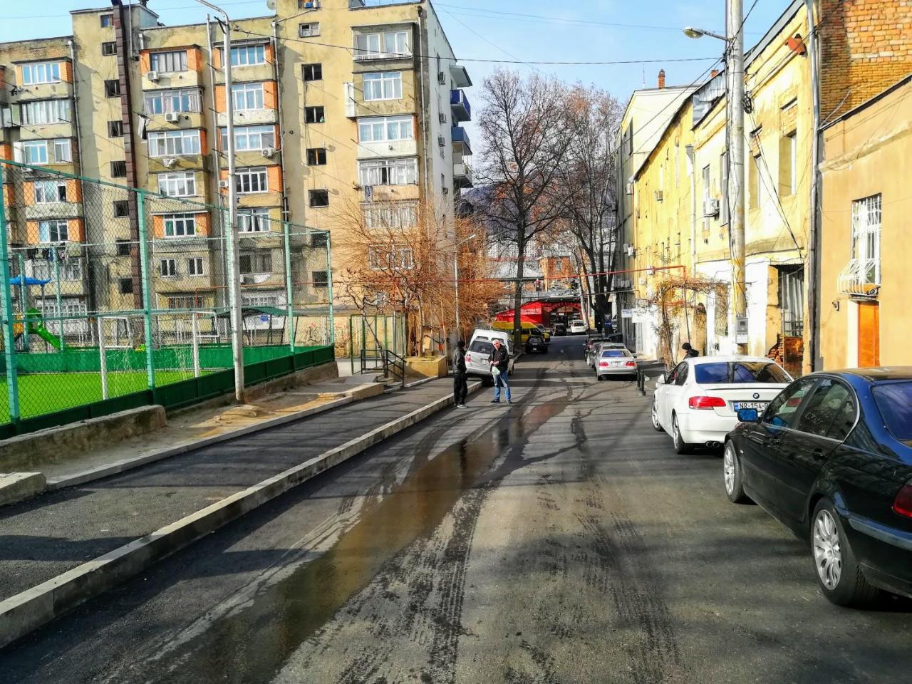 Green Corner Apartment Tbilisi Bagian luar foto